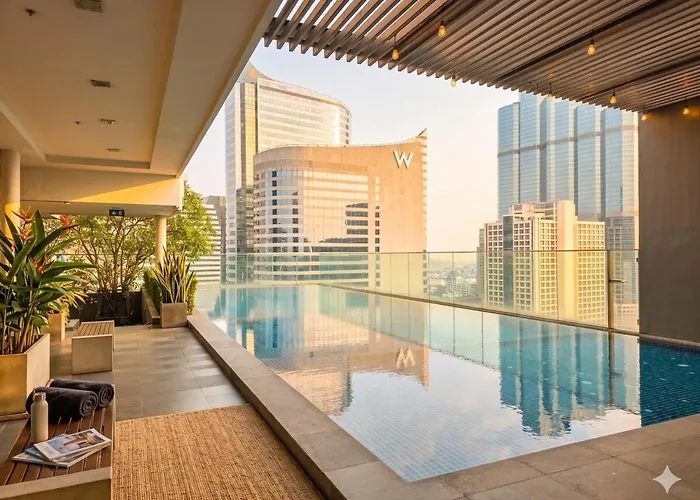 Skyline Mirror Enjoy The Same Brilliant Night View And Warm Sunshine As W From The Infinity Pool Appartement Bangkok
